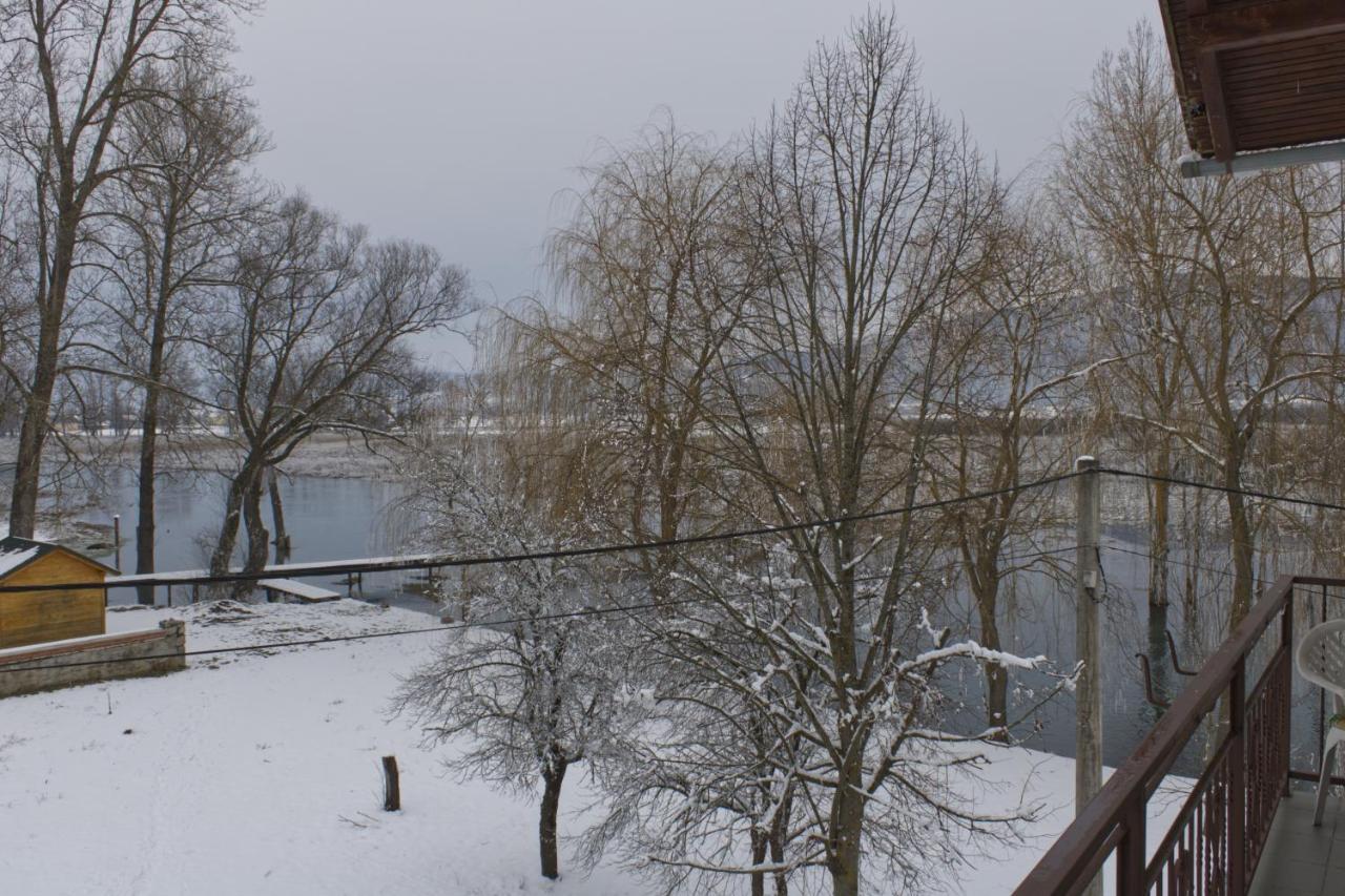Gacka Idila Apartamento Otočac Exterior foto