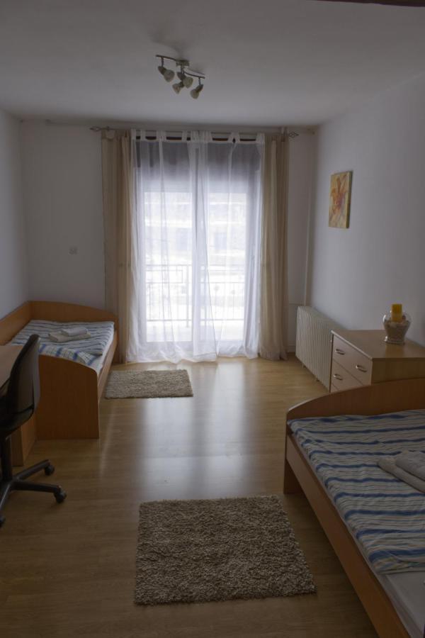 Gacka Idila Apartamento Otočac Exterior foto