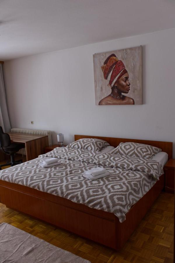 Gacka Idila Apartamento Otočac Exterior foto