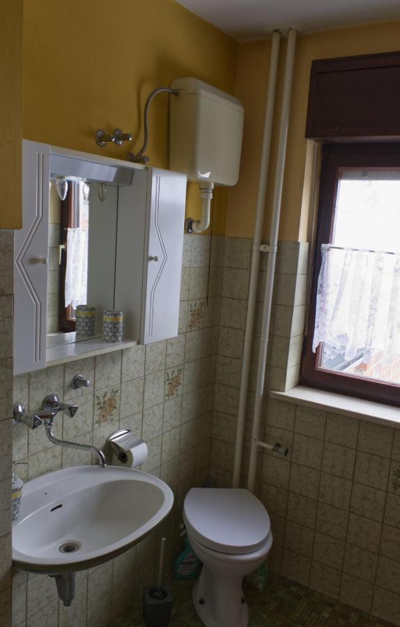 Gacka Idila Apartamento Otočac Exterior foto