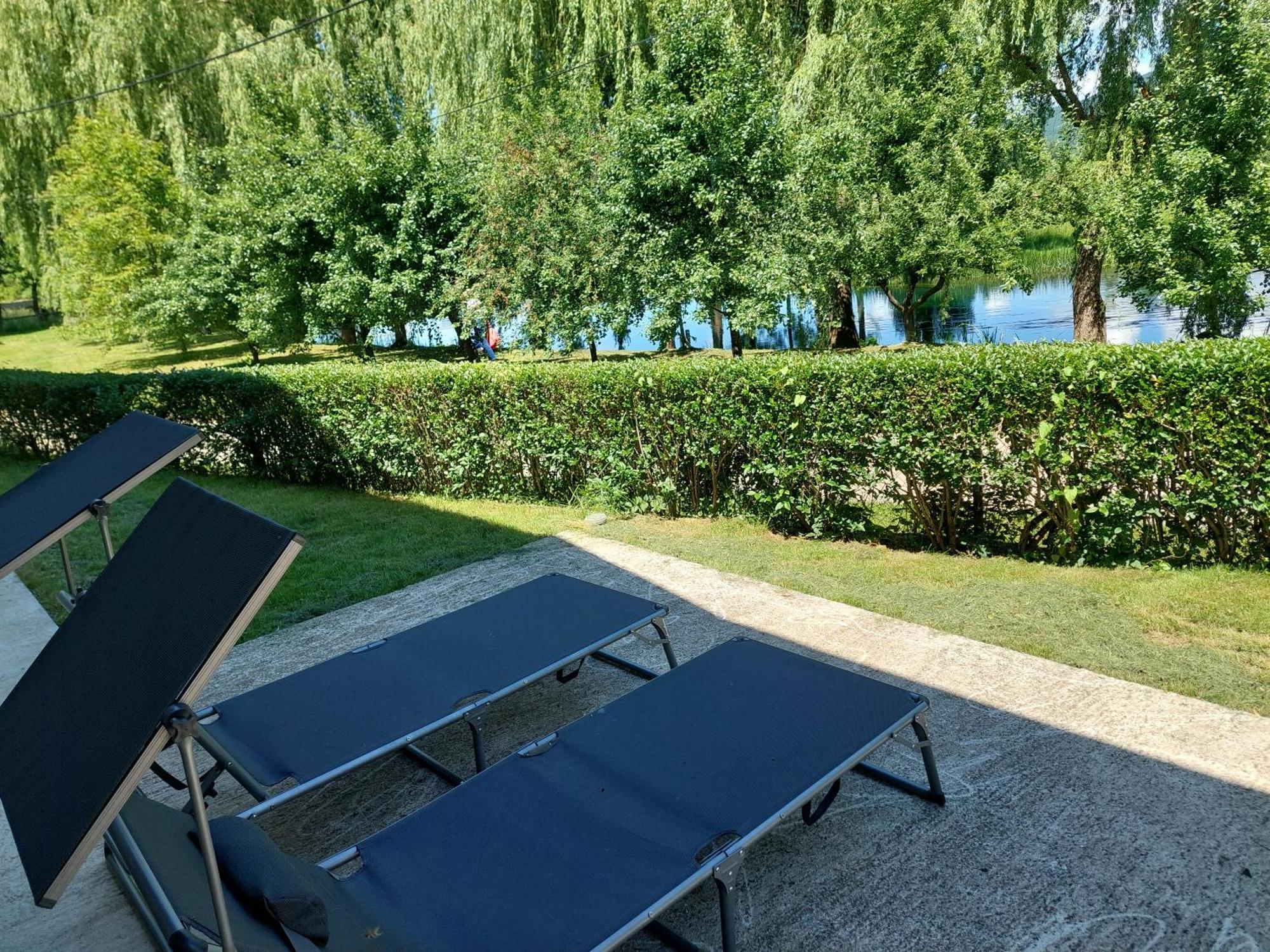 Gacka Idila Apartamento Otočac Exterior foto